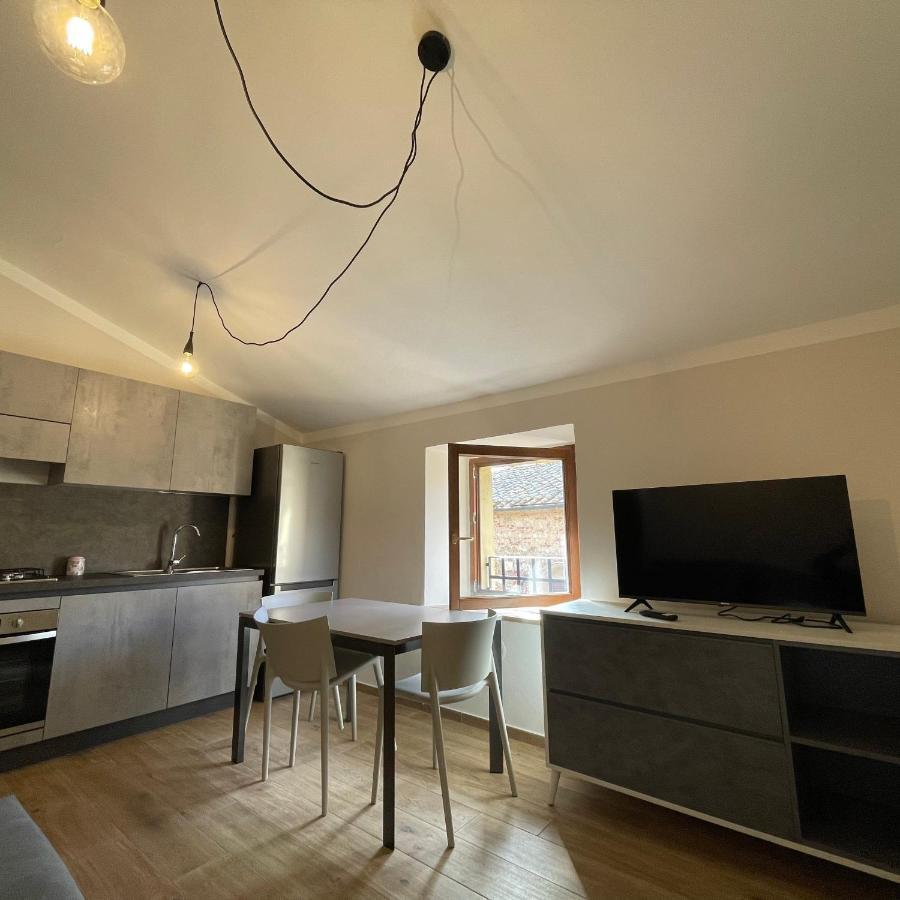 Charming 1-Bed Apartment In Montepulciano Exterior photo